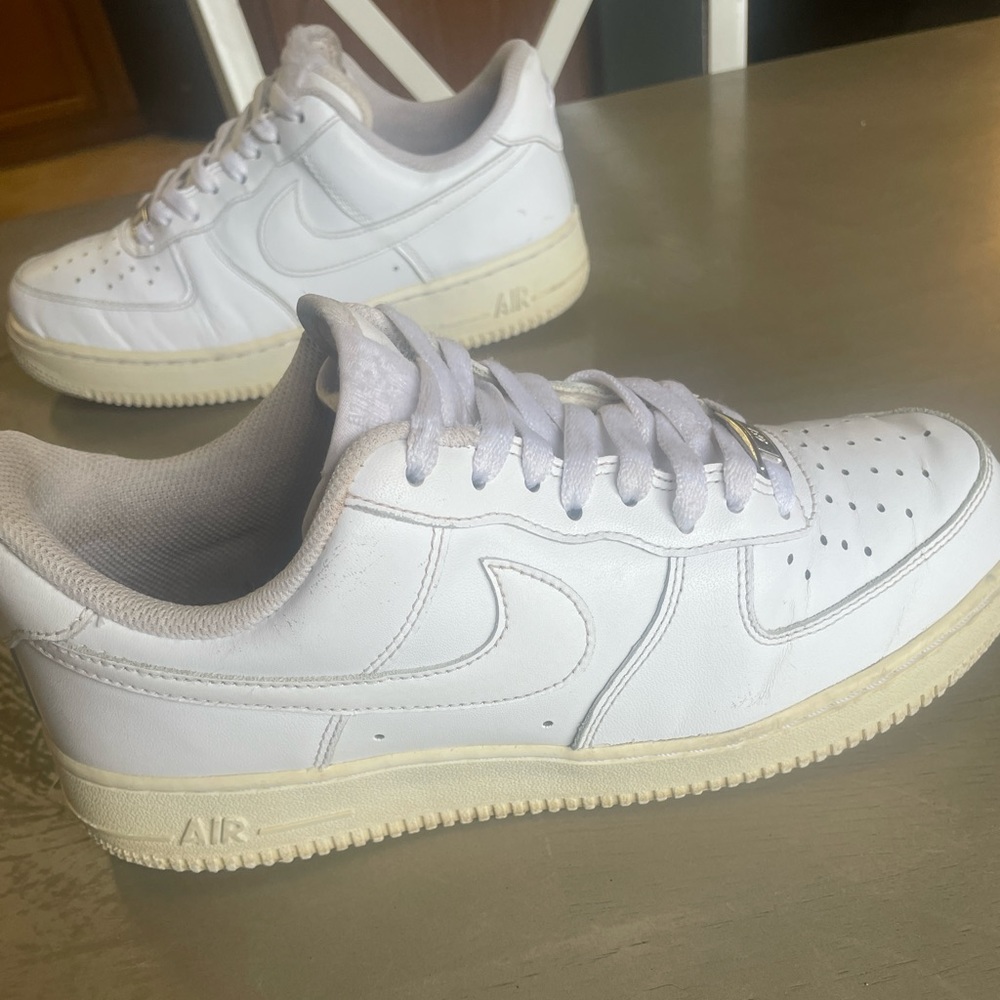Worn Women’s Nike Air Force 1- Size 8